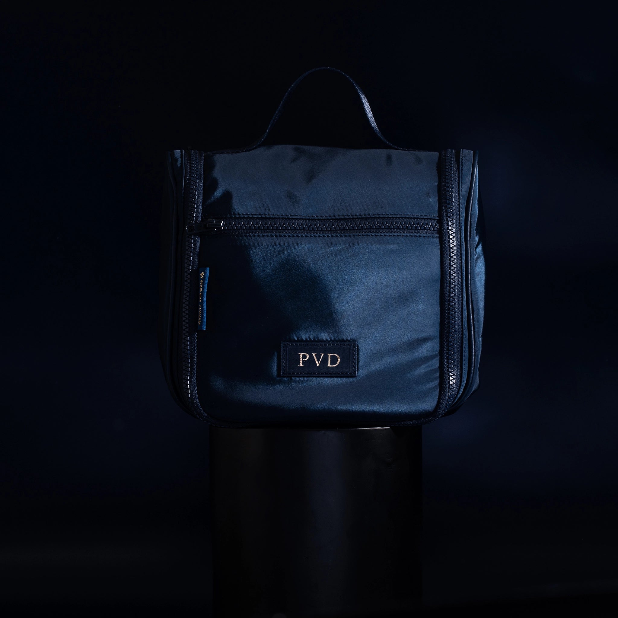 Back To Basics Hanging Travel Kit