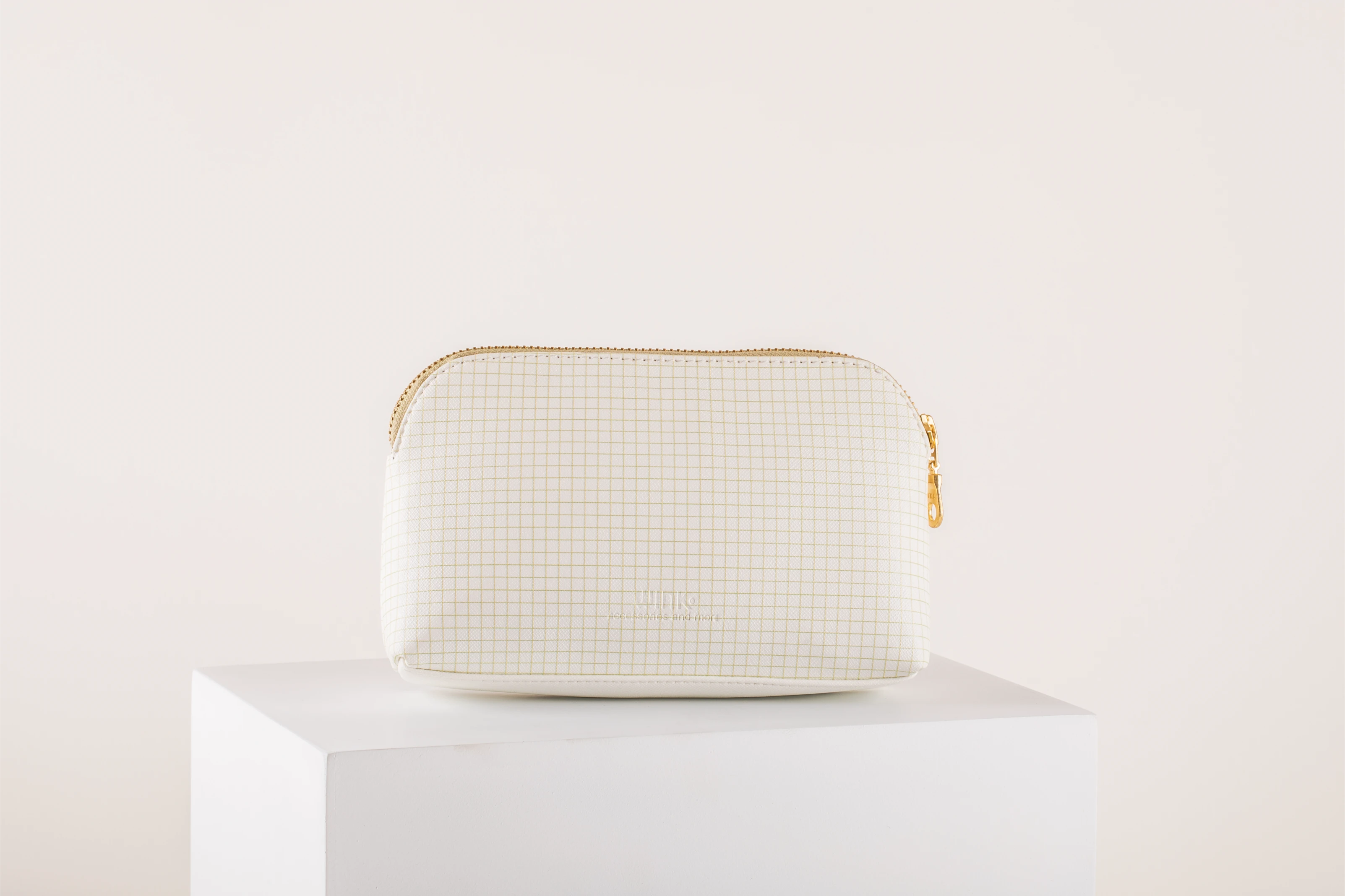 Sangria Mini Oval Pouch