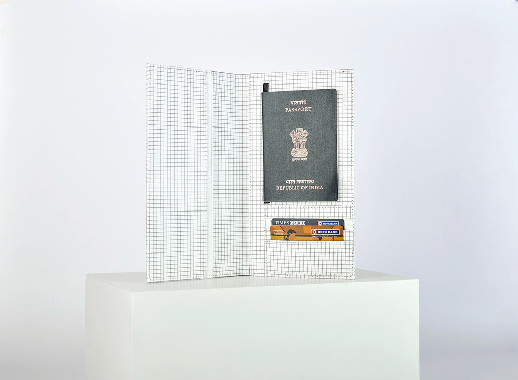 Gardenia Passport Organizer