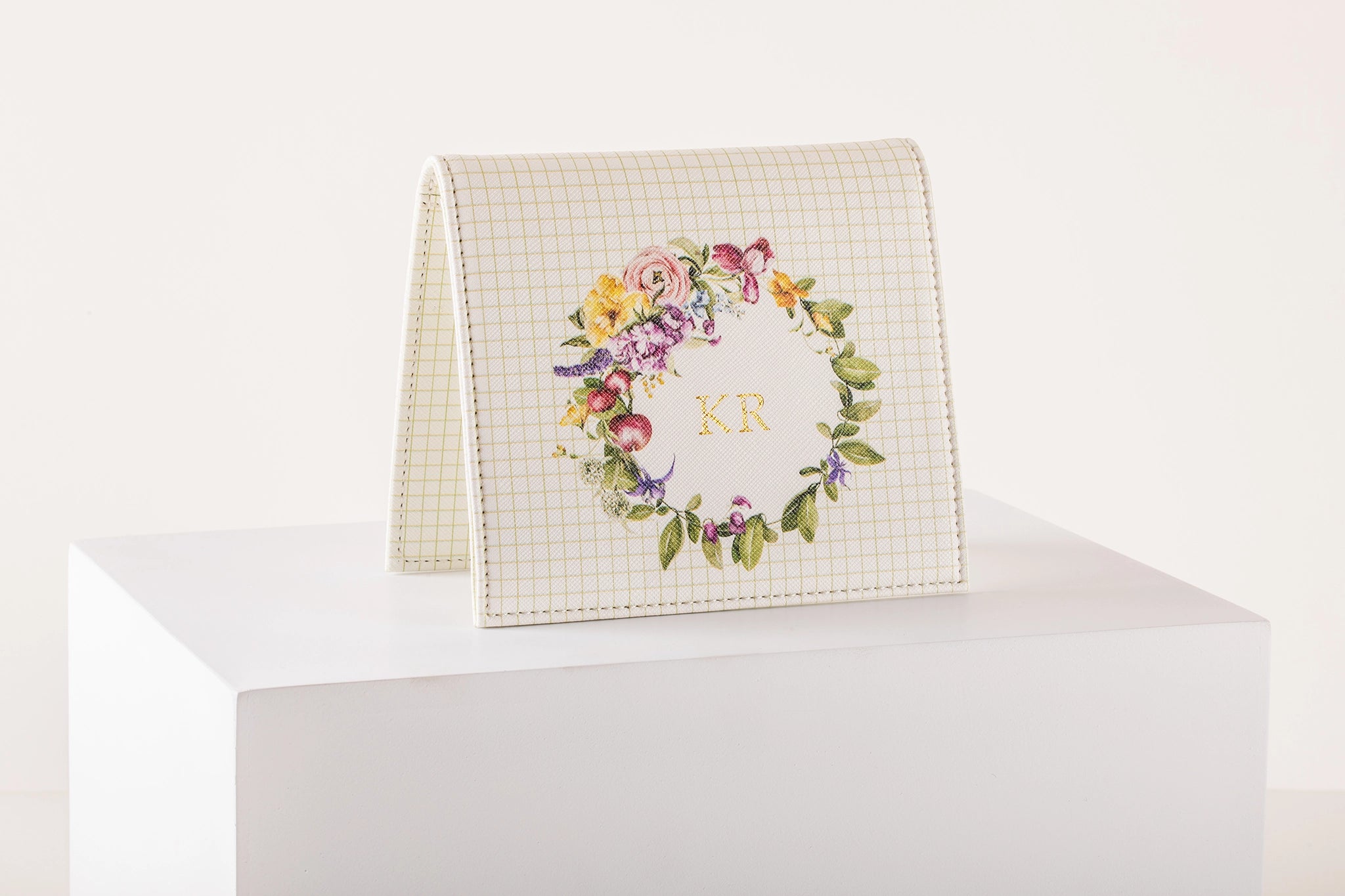 Sangria Sanitary Pad Holder