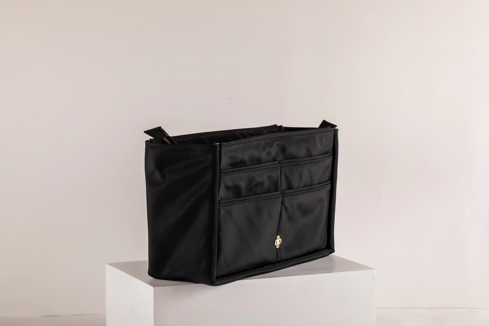 Back To Basics Medium Tote Organizer