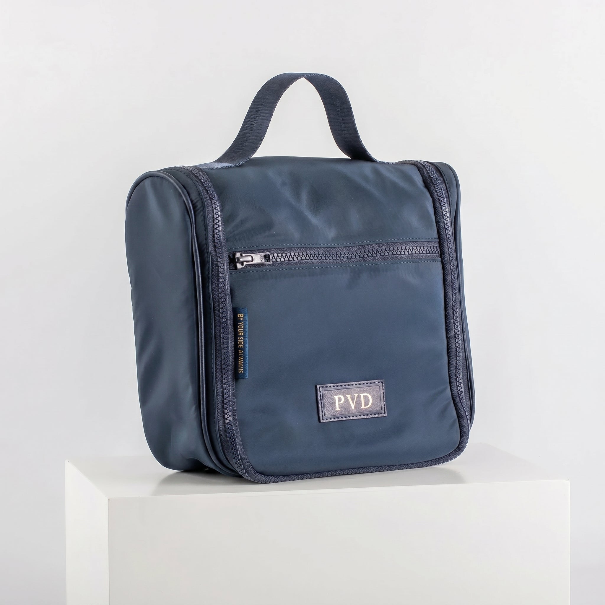 Back To Basics Hanging Travel Kit